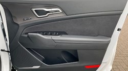 2025 (75) KIA SPORTAGE 1.6T GDi HEV GT-Line S 5dr Auto 4874536