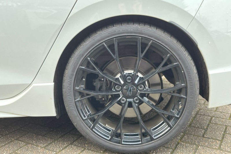 2024 (74) VOLKSWAGEN GOLF 2.0 TSI 333 R Black Edition 4Motion 5dr DSG 4903811