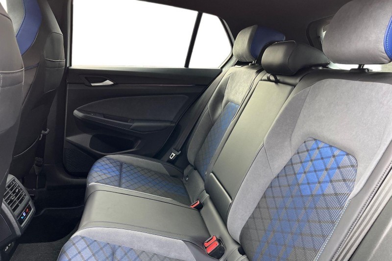 2024 (74) VOLKSWAGEN GOLF 2.0 TSI 333 R Black Edition 4Motion 5dr DSG 4903807