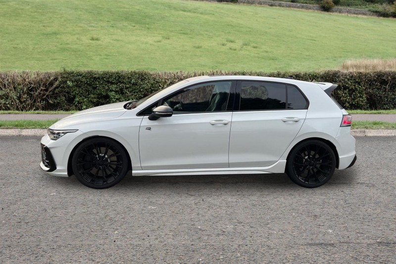 2024 (74) VOLKSWAGEN GOLF 2.0 TSI 333 R Black Edition 4Motion 5dr DSG 4903808