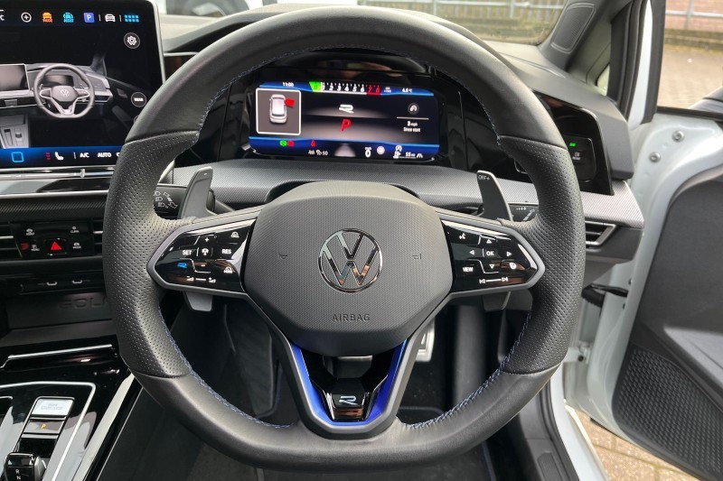 2024 (74) VOLKSWAGEN GOLF 2.0 TSI 333 R Black Edition 4Motion 5dr DSG 4903821