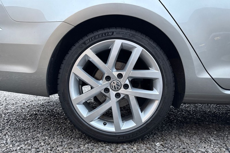 2018 (68) VOLKSWAGEN GOLF 1.5 TSI EVO 150 GT 5dr 5035884