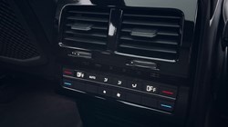 2022 (71) VOLKSWAGEN TOUAREG 3.0 V6 TDI 4Motion Black Edition 5dr Tip Auto 4938417