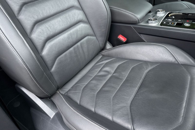 2022 (71) VOLKSWAGEN TOUAREG 3.0 V6 TDI 4Motion Black Edition 5dr Tip Auto 4938390