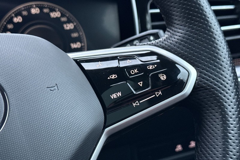 2022 (71) VOLKSWAGEN TOUAREG 3.0 V6 TDI 4Motion Black Edition 5dr Tip Auto 4938394