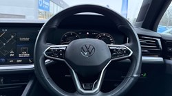 2022 (71) VOLKSWAGEN TOUAREG 3.0 V6 TDI 4Motion Black Edition 5dr Tip Auto 4938392