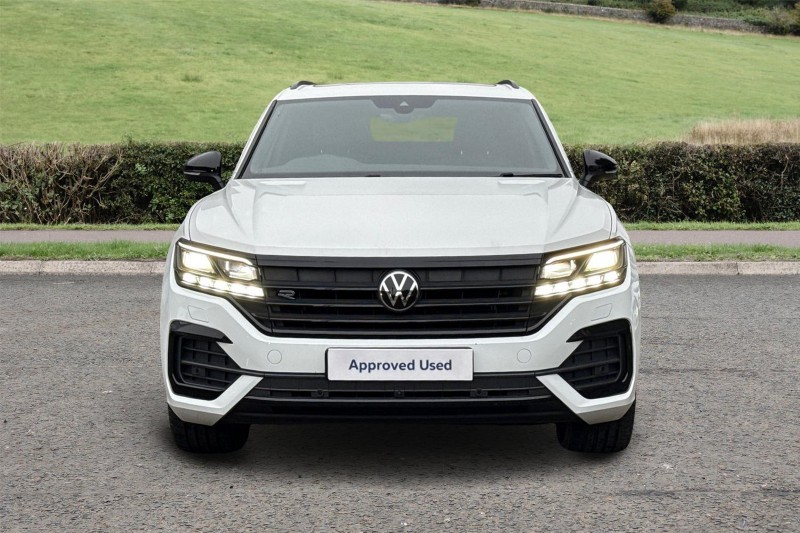 2022 (71) VOLKSWAGEN TOUAREG 3.0 V6 TDI 4Motion Black Edition 5dr Tip Auto 4938380