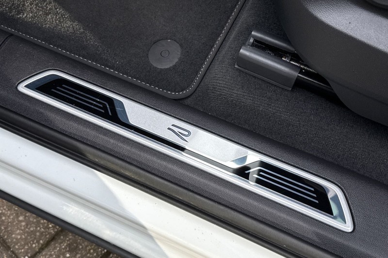 2022 (71) VOLKSWAGEN TOUAREG 3.0 V6 TDI 4Motion Black Edition 5dr Tip Auto 4938418