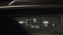 2025 (75) KIA SPORTAGE 1.6T GDi HEV GT-Line S 5dr Auto 4900603