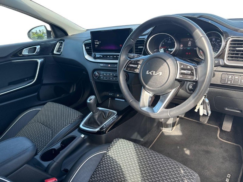 2025 (75) KIA XCEED 1.0T GDi ISG 113 Pure 5dr 5582378
