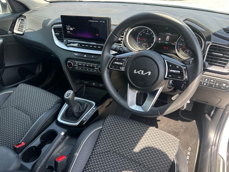 2025 (75) KIA XCEED 1.0T GDi ISG 113 Pure 5dr 5545926