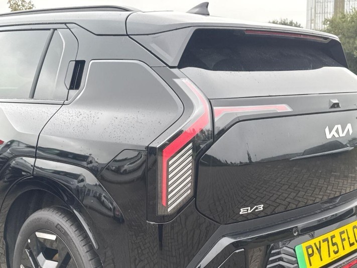 2025 (75) KIA EV3 150kW GT-Line 81.4kWh 5dr Auto 5844432