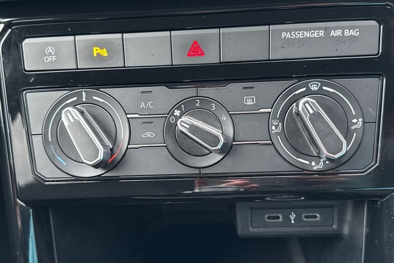 2023 (72) VOLKSWAGEN T-CROSS 1.0 TSI 110 Black Edition 5dr 4984854