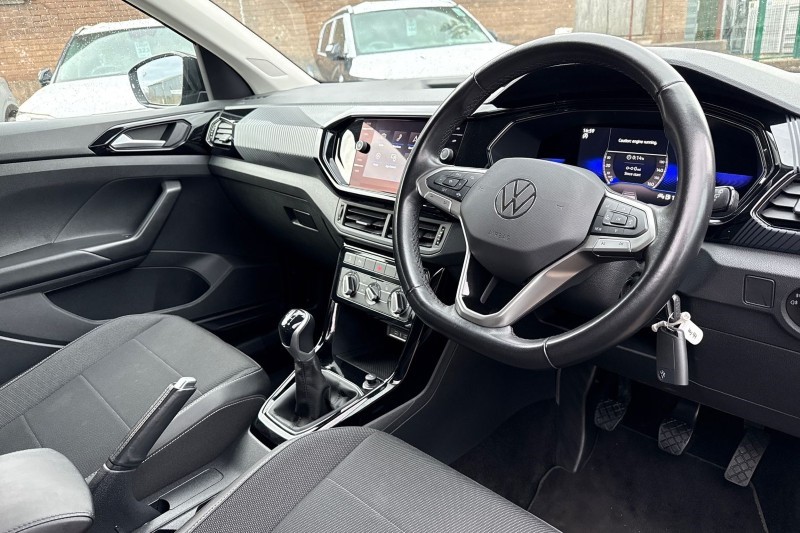 2023 (72) VOLKSWAGEN T-CROSS 1.0 TSI 110 Black Edition 5dr 4984840
