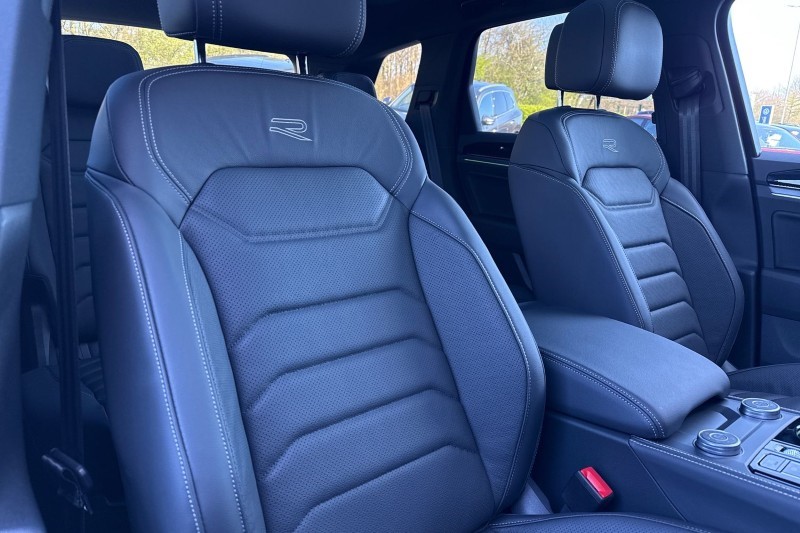 2025 (75) VOLKSWAGEN TOUAREG 3.0 V6 TDI 4Motion 286 Black Edition 5dr Tip Auto 5282327