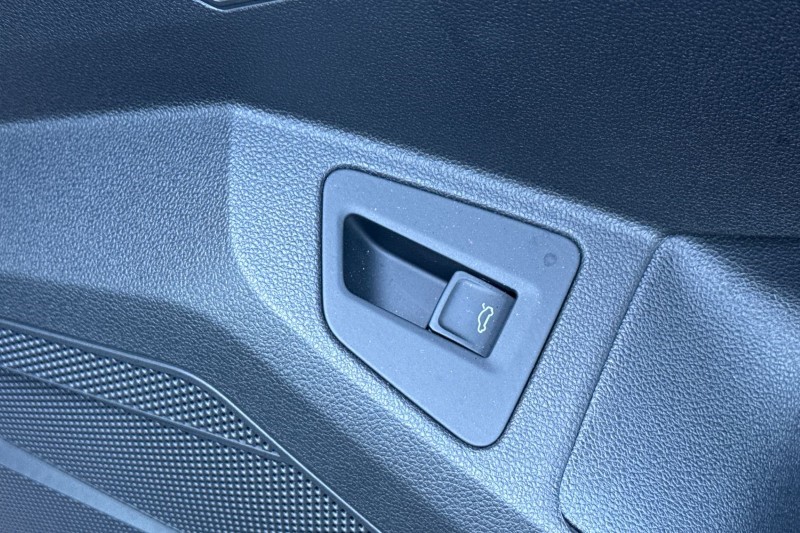 2025 (75) VOLKSWAGEN TOUAREG 3.0 V6 TDI 4Motion 286 Black Edition 5dr Tip Auto 5282351