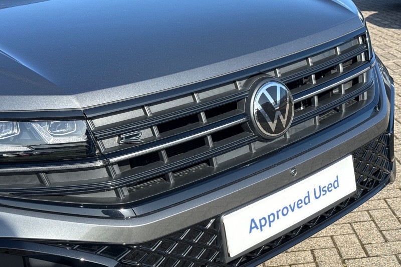 2025 (75) VOLKSWAGEN TOUAREG 3.0 V6 TDI 4Motion 286 Black Edition 5dr Tip Auto 5282345
