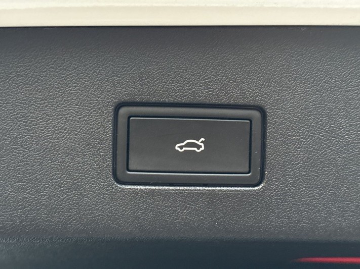 2025 (75) VOLKSWAGEN TAYRON 1.5 TSI eHybrid 272 R-Line Edition 5dr DSG6 4900853