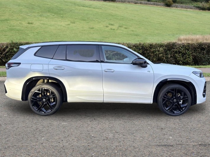 2025 (75) VOLKSWAGEN TAYRON 1.5 TSI eHybrid 272 R-Line Edition 5dr DSG6 4900823