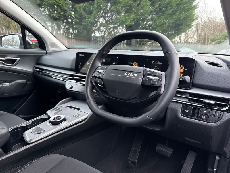 2025 (75) KIA SPORTAGE 1.6T GDi HEV Pure 5dr Auto 4903921