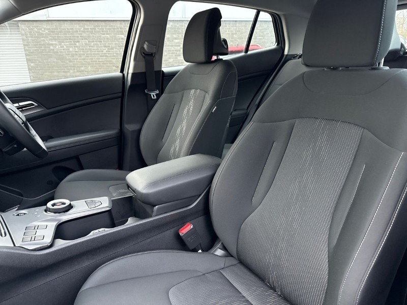 2025 (75) KIA SPORTAGE 1.6T GDi HEV Pure 5dr Auto 4903940