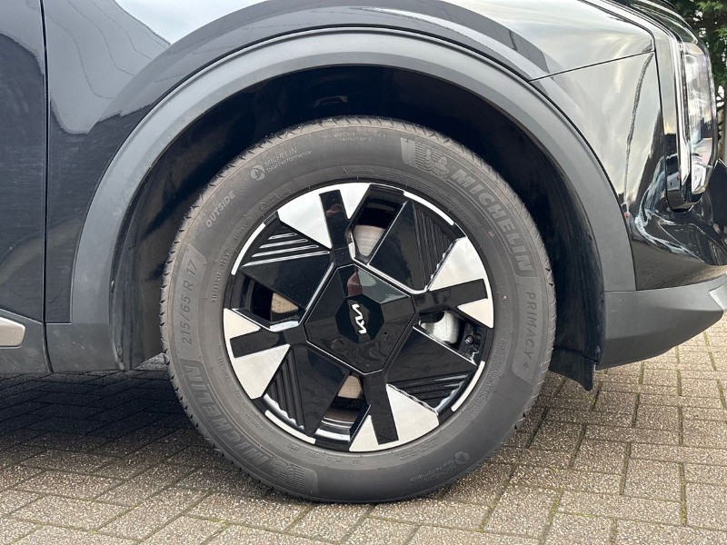 2025 (75) KIA SPORTAGE 1.6T GDi HEV Pure 5dr Auto 4903919