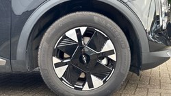 2025 (75) KIA SPORTAGE 1.6T GDi HEV Pure 5dr Auto 4903919