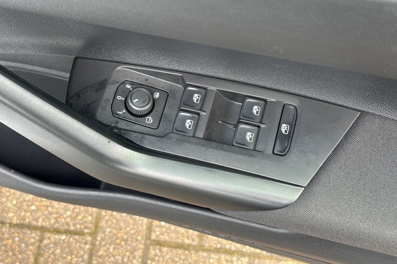 2025 (25) VOLKSWAGEN POLO 1.0 TSI Match 5dr 4907613