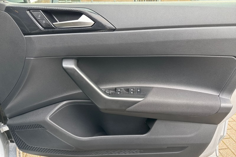 2025 (25) VOLKSWAGEN POLO 1.0 TSI Match 5dr 4907611