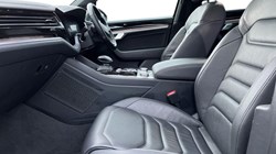 2022 (22) VOLKSWAGEN TOUAREG 3.0 V6 TSI 4Motion Black Edition 5dr Tip Auto 4921799