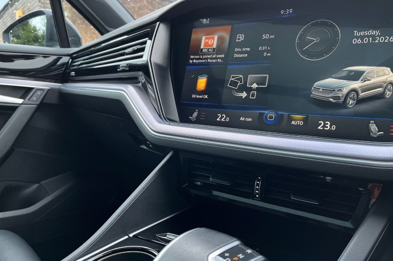 2022 (22) VOLKSWAGEN TOUAREG 3.0 V6 TSI 4Motion Black Edition 5dr Tip Auto 4921826