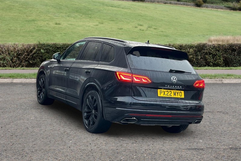 2022 (22) VOLKSWAGEN TOUAREG 3.0 V6 TSI 4Motion Black Edition 5dr Tip Auto