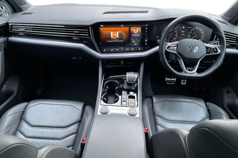 2022 (22) VOLKSWAGEN TOUAREG 3.0 V6 TSI 4Motion Black Edition 5dr Tip Auto 4921805