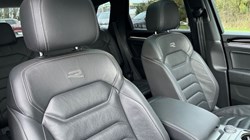 2022 (22) VOLKSWAGEN TOUAREG 3.0 V6 TSI 4Motion Black Edition 5dr Tip Auto 4921813