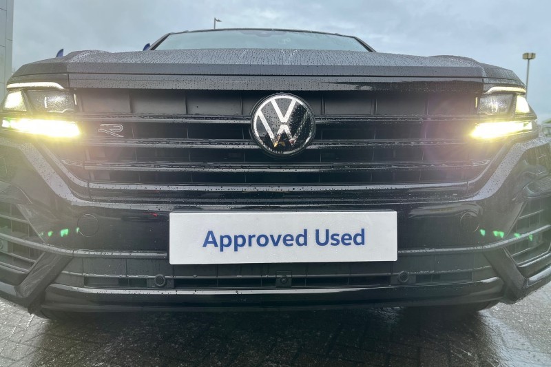 2022 (22) VOLKSWAGEN TOUAREG 3.0 V6 TSI 4Motion Black Edition 5dr Tip Auto 4921836