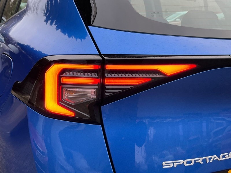 2025 (75) KIA SPORTAGE 1.6T GDi HEV Pure 5dr Auto 4905035