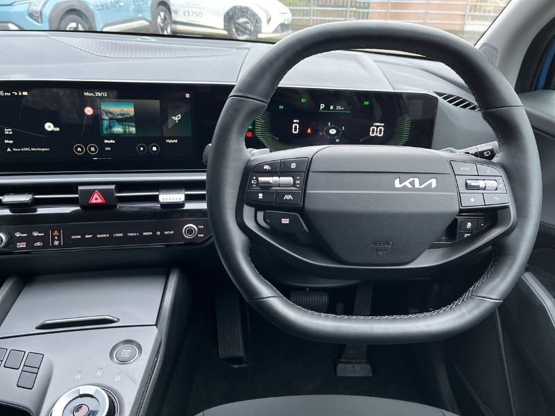 2025 (75) KIA SPORTAGE 1.6T GDi HEV Pure 5dr Auto 4905019
