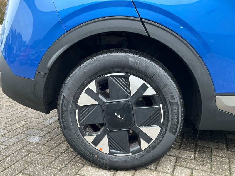 2025 (75) KIA SPORTAGE 1.6T GDi HEV Pure 5dr Auto 4905006