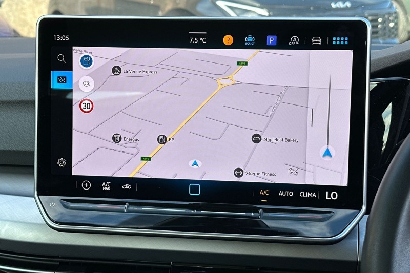 2025 (25) VOLKSWAGEN GOLF 2.0 TDI Life 5dr 5146469