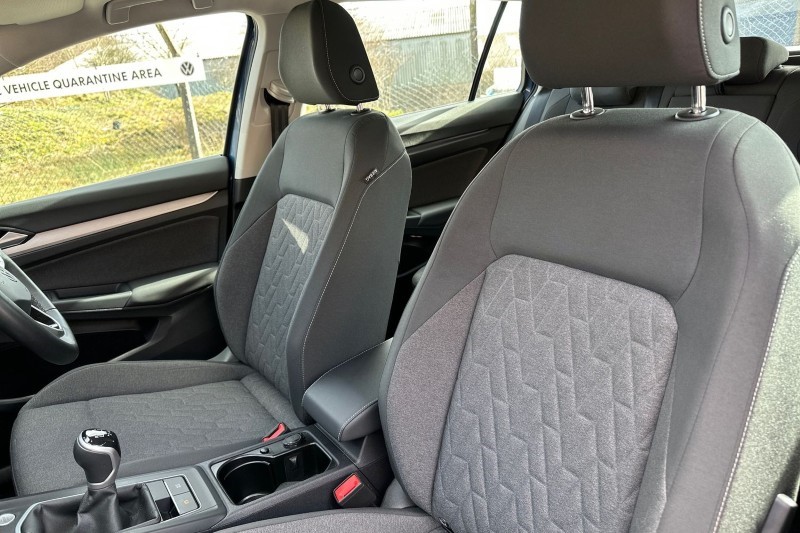 2025 (25) VOLKSWAGEN GOLF 2.0 TDI Life 5dr 5146475