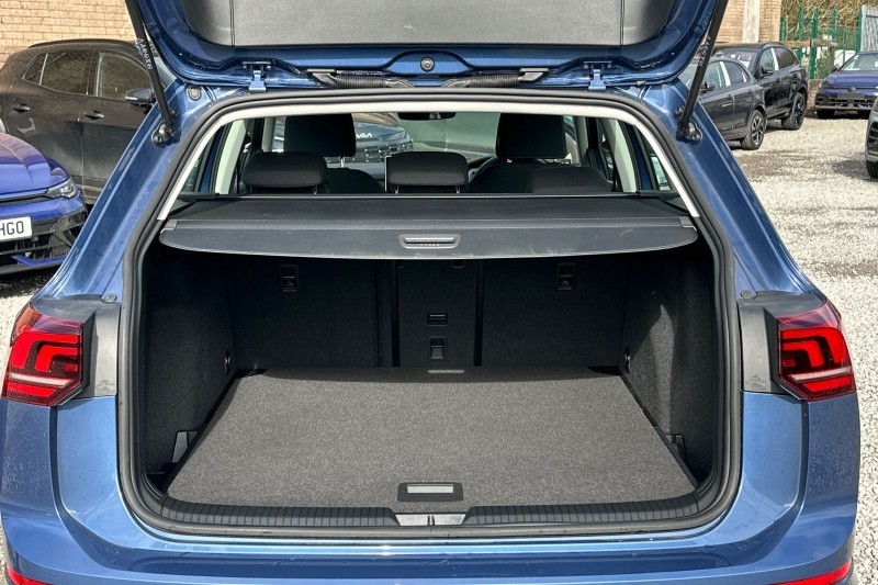 2025 (25) VOLKSWAGEN GOLF 2.0 TDI Life 5dr 5146477