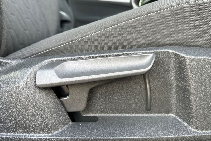 2025 (25) VOLKSWAGEN GOLF 2.0 TDI Life 5dr 5146460