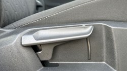 2025 (25) VOLKSWAGEN GOLF 2.0 TDI Life 5dr 5146460