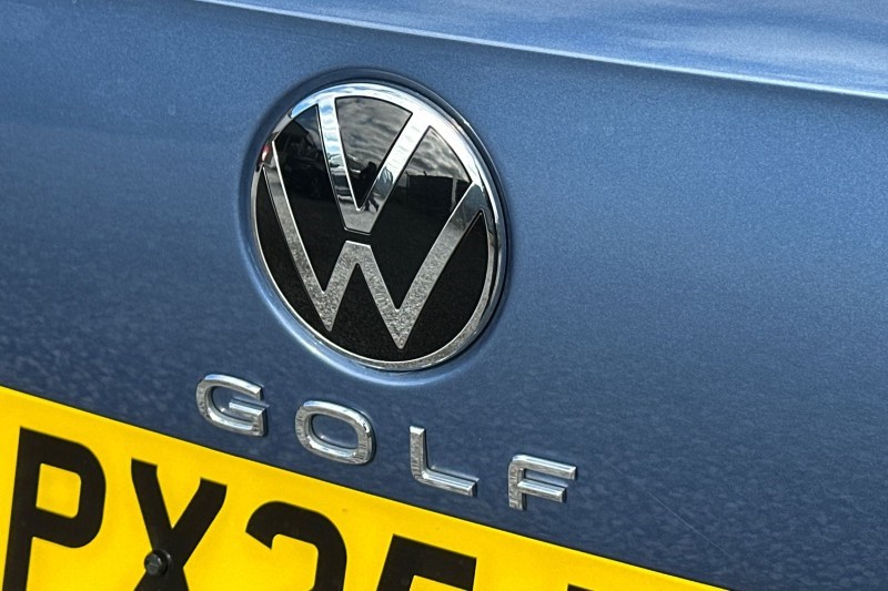 2025 (25) VOLKSWAGEN GOLF 2.0 TDI Life 5dr 5146482