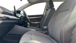 2025 (25) VOLKSWAGEN GOLF 2.0 TDI Life 5dr 5146449