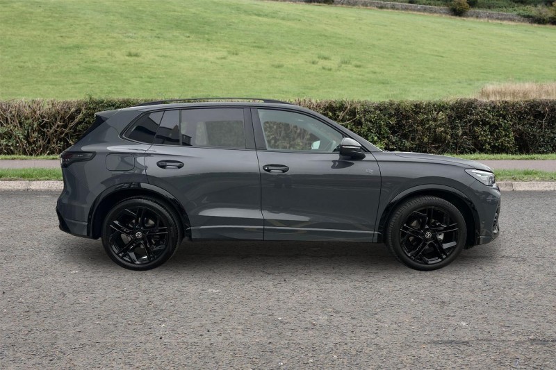 2025 (75) VOLKSWAGEN TIGUAN 1.5 eTSI 150 R-Line 5dr DSG 5585410