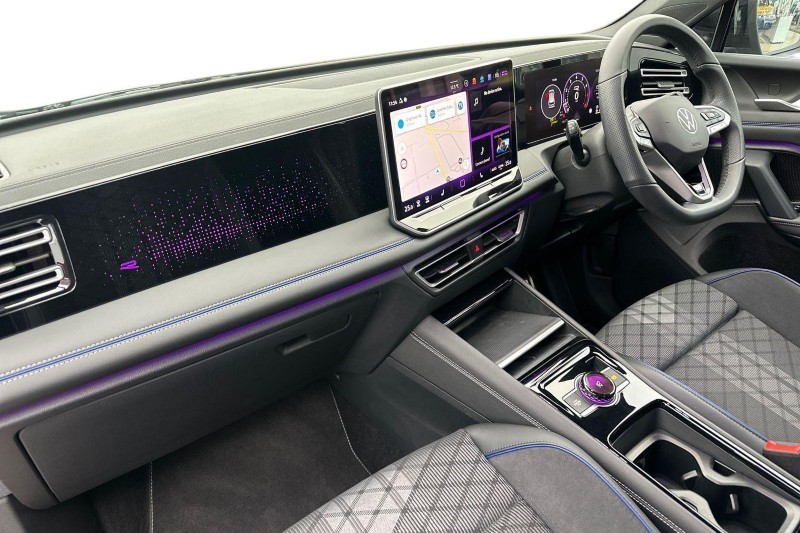 2025 (75) VOLKSWAGEN TIGUAN 1.5 eTSI 150 R-Line 5dr DSG 1