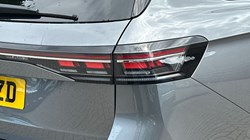 2025 (75) VOLKSWAGEN PASSAT 1.5 eTSI R-Line 5dr DSG 5423070