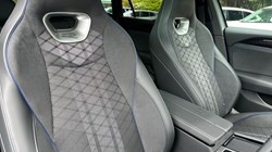 2025 (75) VOLKSWAGEN PASSAT 1.5 eTSI R-Line 5dr DSG 5423048