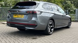 2025 (75) VOLKSWAGEN PASSAT 1.5 eTSI R-Line 5dr DSG 5423071